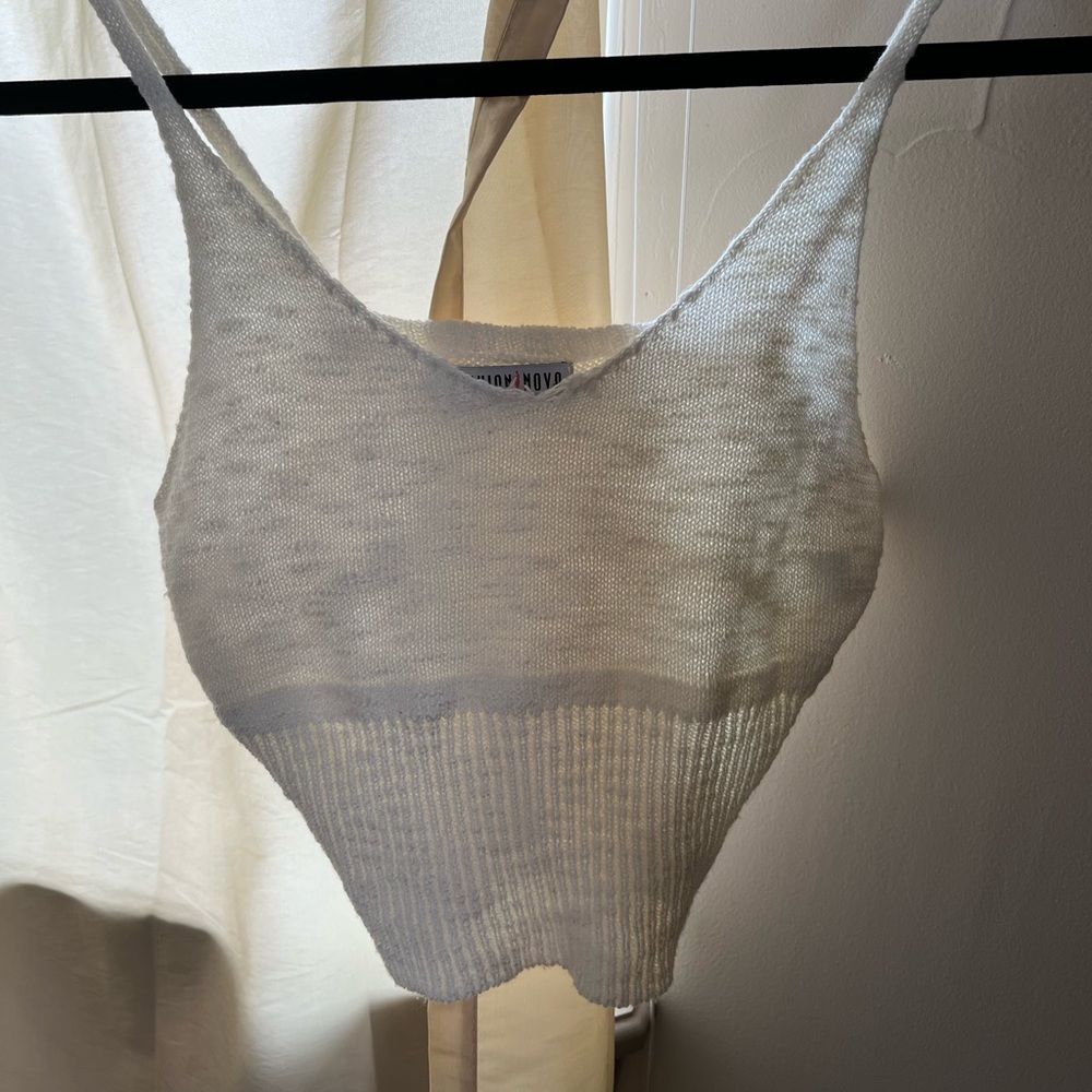 Crop top